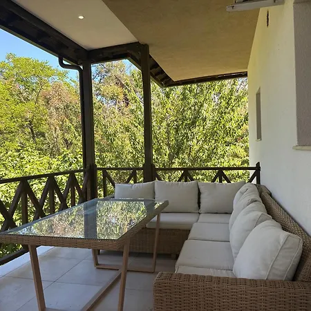 Retreat Vourvourou Villa *