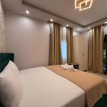 Retreat Vourvourou *